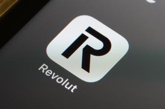 ECB z vsemi topovi nad neobanko Revolut: kaj se dogaja?