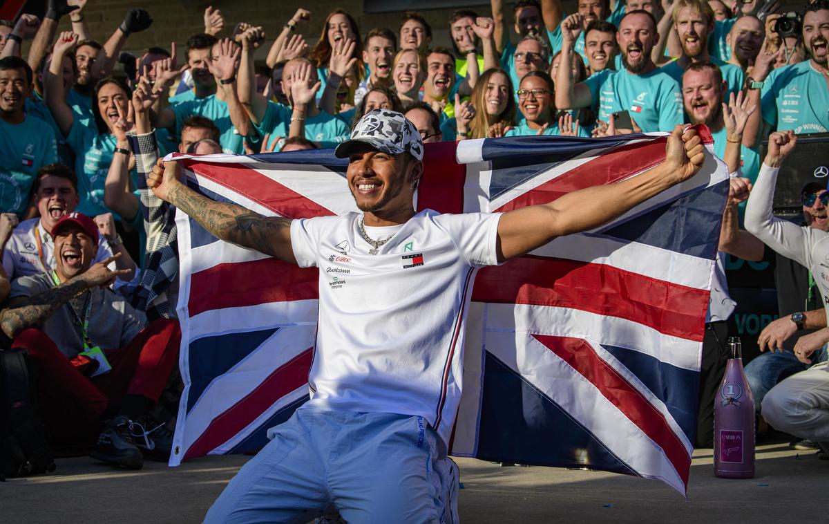 Lewis Hamilton | Lewis Hamilton na večni lestvici najuspešnejših dirkačev formule ena zaostaja le še za nemško legendo Michaelom Schumacherjem. | Foto Reuters