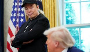 Iz Bele hiše naravnost v vojno: “Zmešalo se mu je!”