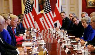 Trump upa na trden trgovinski sporazum z Londonom po brexitu #video