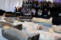 Pri Kairu odkrili nedotaknjene sarkofage, stare več kot 2.500 let #foto