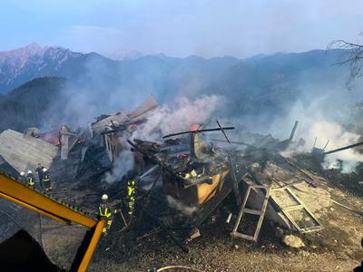 Požar na kmetiji Bukovnik zanetila strela, škode za pol milijona evrov
