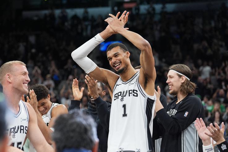 Victor Wembanyama je ob zmagi svoje ekipe dosegel 39 točk. | Foto: Reuters