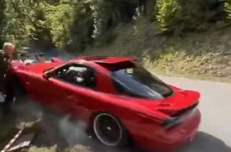 Odzivi na nesrečo, ena oseba težje poškodovana #video