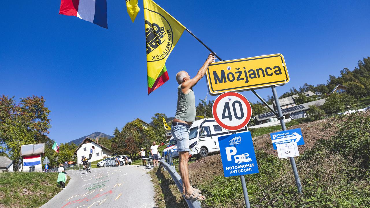 Demi razkazuje mavrično majico, Mezgeca čaka špalir, pride tudi Pogačar #foto