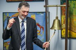 Prvi dan trgovanja: delnica Vzajemne poletela