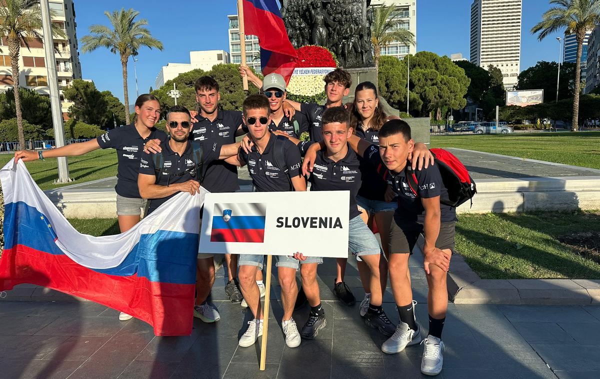 SP jadranje do 17 let Slovenija 420 | Na SP v Turčiji je v mladinskem razredu 420 nastopilo veliko slovenskih tekmovalcev. | Foto JZS