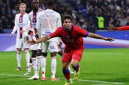 PSG z golom Nevesa globoko v dodatku do zmage in prvega mesta