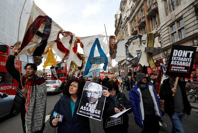 Na ulice Londona se je podalo več tisoč ljudi. | Foto: Reuters