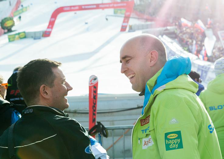 Januarja se je v Mariboru (na fotografiji v družbi Tomija Trbovca, predstavnika za stike z javnostmi SZS) veselil stopničk Ane Drev. Prihodnje leto bo tam spremljal konec kariere Tine Maze. | Foto: 