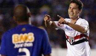 Brazilec Hernanes okrepil Lazio