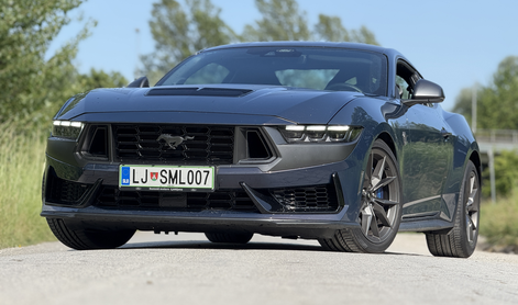 Hrumeči osemvaljnik? Ford mustang še živi tudi v Evropi. #foto