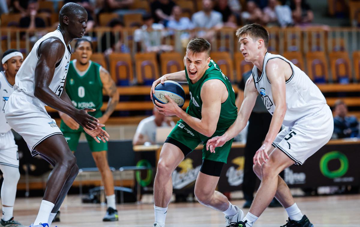 Ilirija - Krka | Novomeščani so tudi na drugi polfinalni tekmi premagali Ilirijo in se uvrstili v finale. | Foto Aleš Fevžer