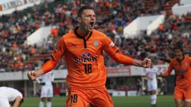 Nov gol na Japonskem: Novaković v zadnji minuti za tri točke
