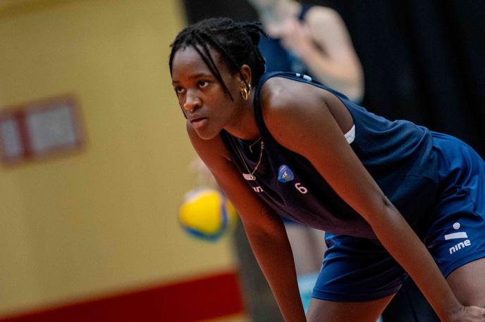 Fatoumatta Sillah | Fatoumatta Neneh Sillah bo danes prvič zaigrala za Slovenijo. | Foto Odbojkarska zveza Slovenije
