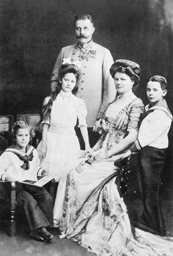 Franc Ferdinand z ženo Zofijo in otroki Ernstom, Sophie in Maximillianom | Foto: Thomas Hilmes/Wikimedia Commons