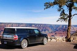 Brez besed obstal na robu Grand Canyona