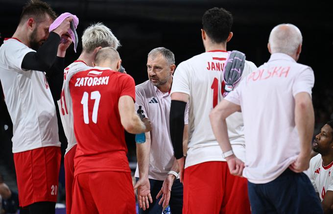 Nikola Grbić je bil na začetku tekme zadovoljen s predstavo poljskih odbojkarjev. | Foto: Reuters