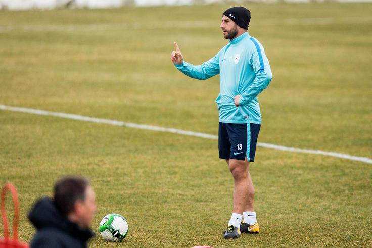 ... bodoči kapetan? ... | Foto: Žiga Zupan/Sportida