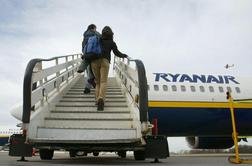 Pri Ryanairu hočejo letala s širšimi vrati