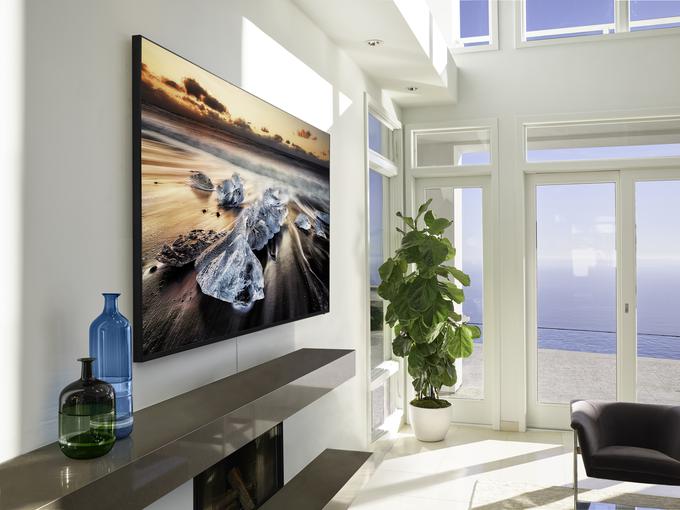 Večji televizorji spreminjajo podobe današnjih dnevnih sob. | Foto: Samsung