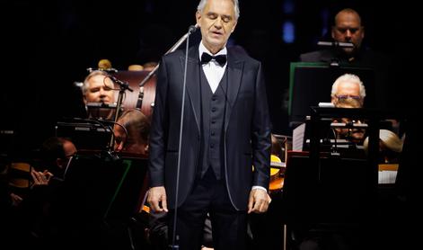 Legendarni Bocelli izdal skladbo skupaj s številko ena moškega tenisa