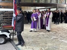 Pogreb, Aleš Šutar