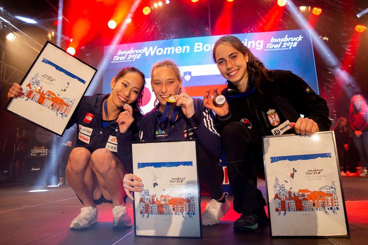 Janja Garnbret je sinoči postala svetovna prvakinja v balvanskem plezanju. | Foto: Urban Urbanc/Sportida