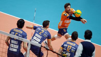 ACH Volley se je od lige prvakov poslovil s porazom