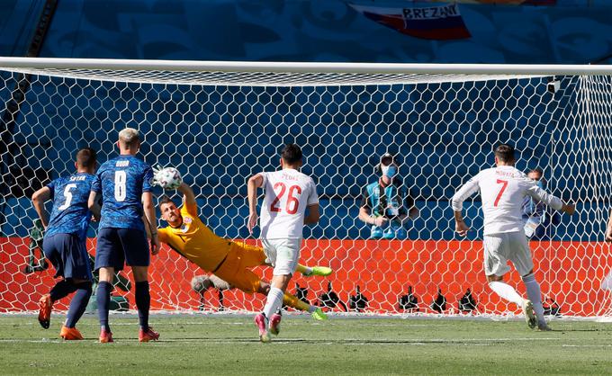 Na dvoboju s Slovaško je zapravil strel z bele točke. Ko je v 66. minuti zapustil igrišče, so Španci že vodili s 3:0. | Foto: Reuters