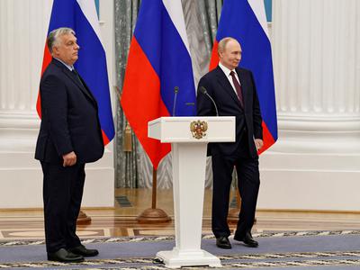 Orban danes v Moskvi na pogovorih pri Putinu