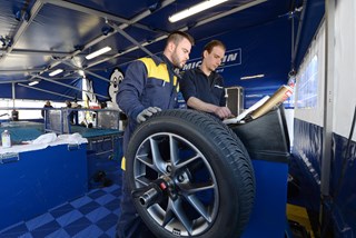 Tri leta intenzivnega razvoja in pet milijonov kilometrov - zagotovilo, da bo vaše vozilo obuto v najboljše pnevmatike.