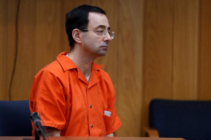 Larry Nassar je leta 2017 krivdo priznal in je zdaj v zaporu. | Foto: Reuters