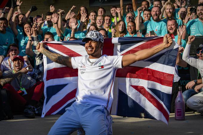 Britanski dirkač Lewis Hamilton je že šestič najboljši v formuli 1. Osvojil je rekordno število točk v eni sezoni (413). | Foto: Reuters