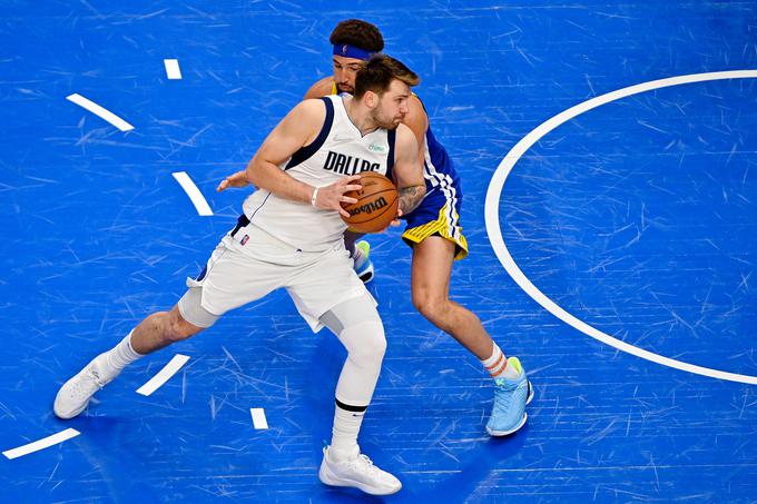 Dončić je bil še tretjič zapored uvrščen v elitno peterko lige NBA. | Foto: Reuters