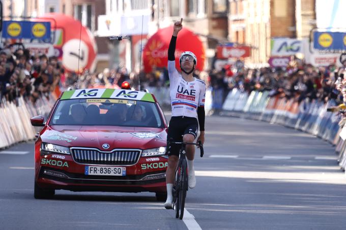 Pogačar se je z van der Poelom izenačil na lestvici aktivnih kolesarjev z največ zmagami na spomenikih.  | Foto: Guliverimage