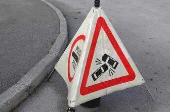 Odstranili posledice nesreče na cesti Ljubljana-Trzin