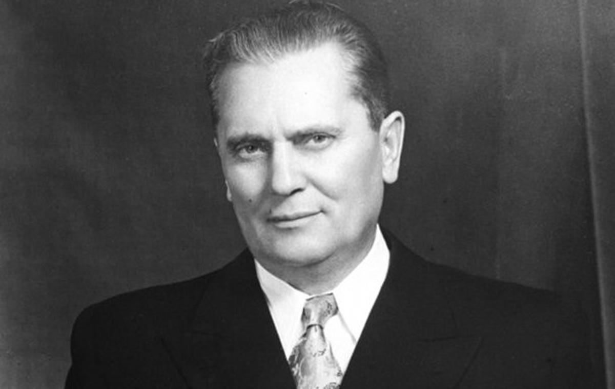 Josip Broz Tito | Josip Broz Tito, čigar domnevni rojstni dan (25. maj) so v socialistični Jugoslaviji praznovali kot dan mladosti, je v času svojega življenja navedel več različnih datumov svojega rojstva. Najverjetneje se je rodil 7. maja 1892. | Foto Wikimedia Commons