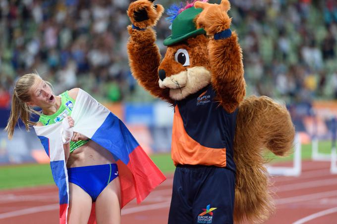 Najboljša slovenska atletinja leta Tina Šutej se bo lahko ponovno potegovala za zmago v zlati seriji, saj za skupni seštevek šteje tudi skok s palico za atletinje. | Foto: AP / Guliverimage