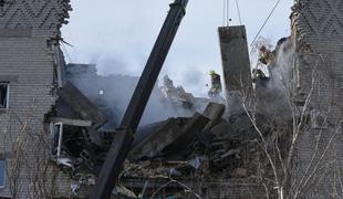 Ruske rakete zadele vrtec in fakulteto: ranjenih najmanj 18 oseb, Zelenski obljubil povračilne ukrepe