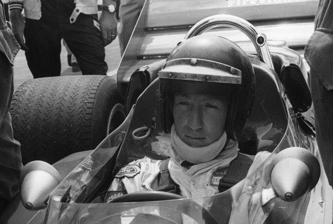 Jochen Rindt bi moral 25. oktobra 1970 prejeti lovoriko za osvojen naslov svetovnega prvaka formule 1, a je slaba dva meseca pred koncem sezone umrl v tragični nesreči. | Foto: Getty Images