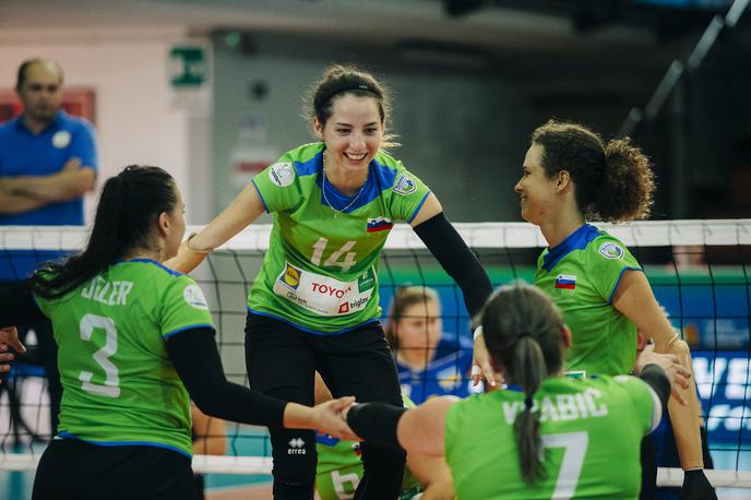 Odbojka sede, slovenska ženska reprezentanca | Tretji nastop, tretja zmaga Slovenije! | Foto ParaVolley Europe