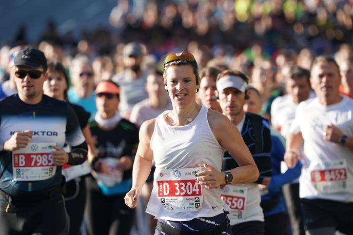 Ljubljanski maraton 2023 | Slabih 12 tisoč tekačic in tekačev je v nedeljo teklo na Ljubljanskem maratonu. | Foto www.alesfevzer.com