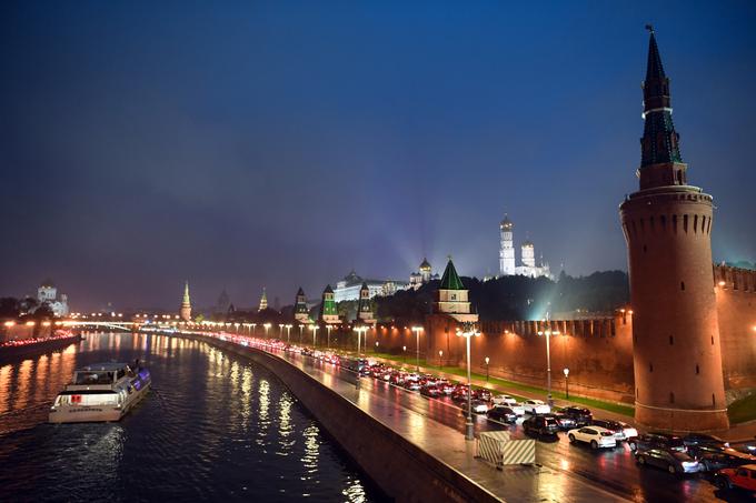 Ob obzidju Kremlja je 19 stolpov (eden pa še v notranjosti Kremlja), med njimi je tudi Konstantinov-Helenin stolp, ki je bil nekaj stoletij mučilnica.  | Foto: Guliverimage/Vladimir Fedorenko