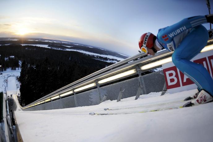 Kuopio | Velika skakalnica v Kuopiu je na varnem, medtem ko so na manjši velike težave. Grozi ji celo zrušitev. | Foto Reuters