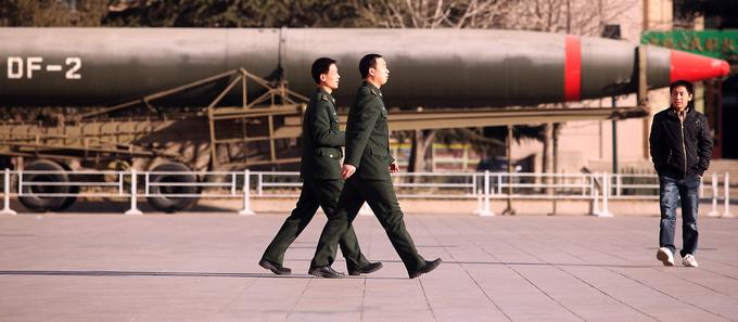 Kitajska je Ukrajini prvo jedrsko zagotovilo z vsebino, da je tudi v primeru konflikta med državama ne bo napadla z jedrskim orožjem, temveč se bo zavzemala za mirno rešitev spora, dala že leta 1994.  | Foto: AP / Guliverimage