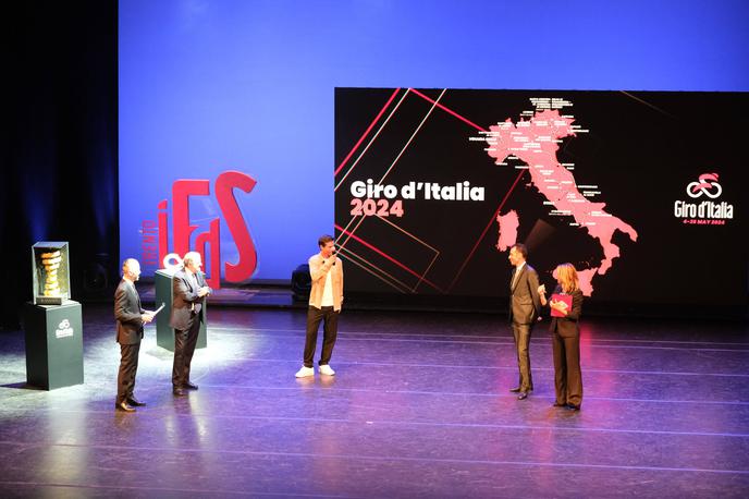 Giro 2024, predstavitev trase | 107. Giro se bo začel v Torinu. | Foto Guliverimage